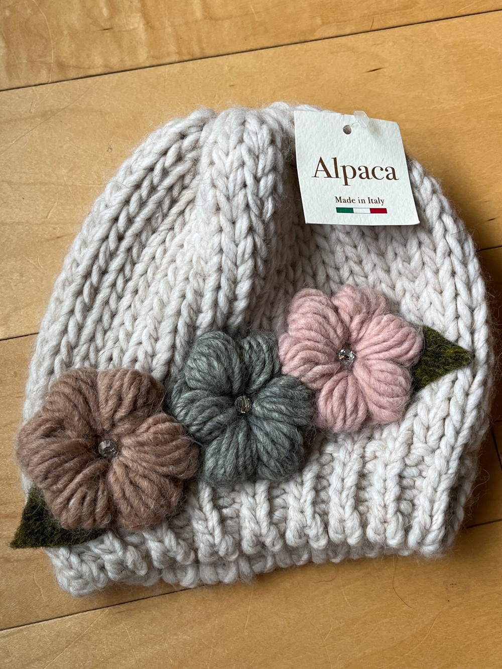 NWT Alpaca Made in Italy Chunky Knit Beanie Floral Flower Accent Hat OS